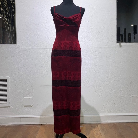 ecru Dresses & Skirts - Red and black slinky Stretchy form-fitting Y2K. Dress.